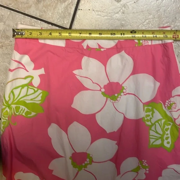 Lily Pulitzer Pink Floral Skirt w/lace back pocket sz 6 - Picture 8 of 9